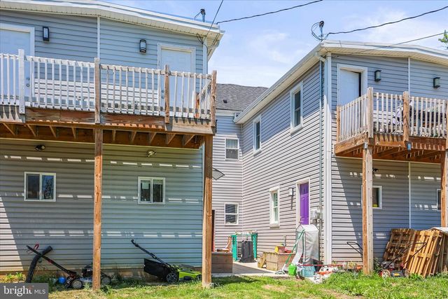 556 SALEM AVE, York, PA 17401