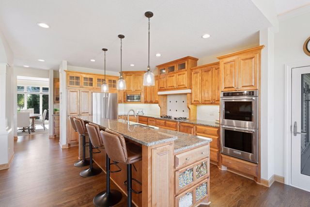 1676 Isabella Parkway, Chaska, MN 55318