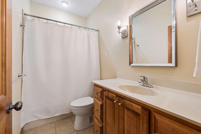 1676 Isabella Parkway, Chaska, MN 55318