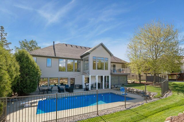 1676 Isabella Parkway, Chaska, MN 55318