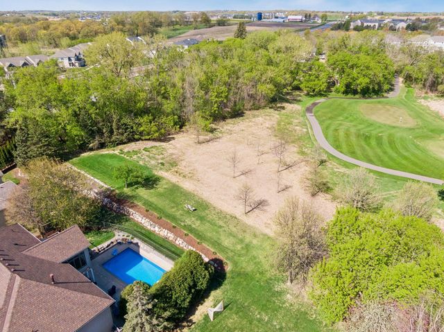 1676 Isabella Parkway, Chaska, MN 55318