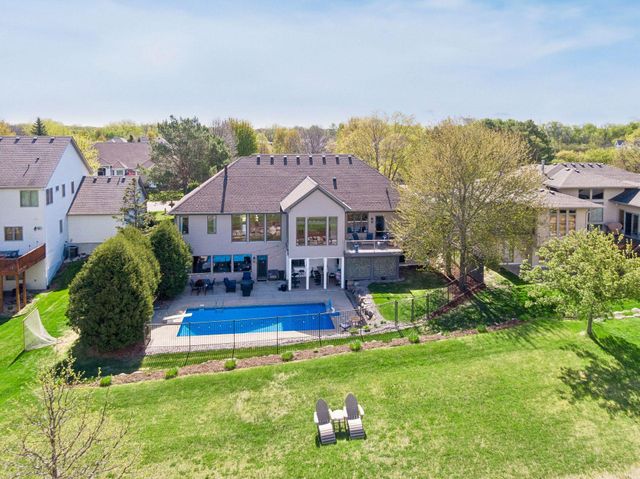 1676 Isabella Parkway, Chaska, MN 55318