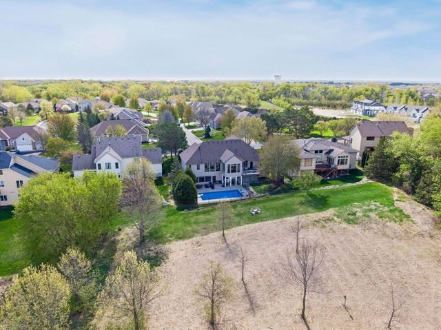 1676 Isabella Parkway, Chaska, MN 55318