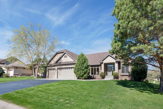 1676 Isabella Parkway, Chaska, MN 55318