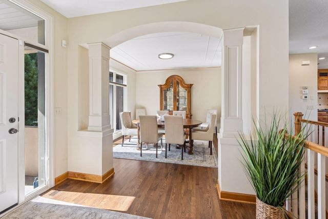 1676 Isabella Parkway, Chaska, MN 55318