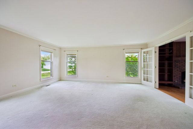 1152 Terre Drive, Libertyville, IL 60048