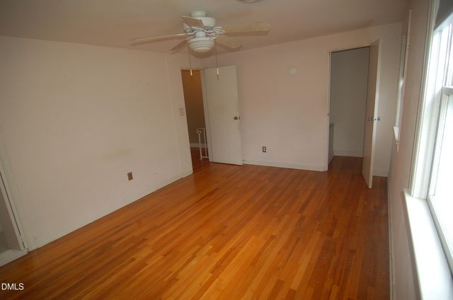 1922 Smallwood Drive 5, Raleigh, NC 27605