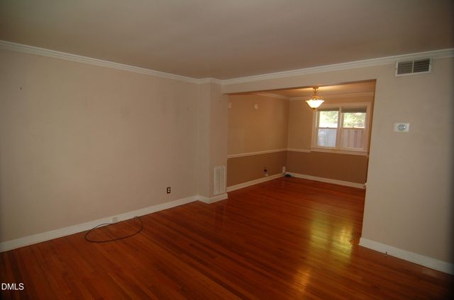1922 Smallwood Drive 5, Raleigh, NC 27605