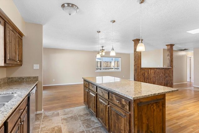 3721 Mary Ellen Street NE, Albuquerque, NM 87111