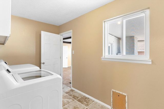 3721 Mary Ellen Street NE, Albuquerque, NM 87111