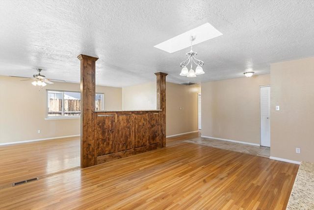 3721 Mary Ellen Street NE, Albuquerque, NM 87111