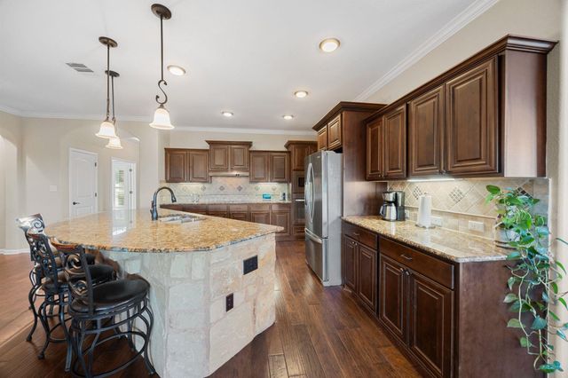 161 Milestone RD, Liberty Hill, TX 78642