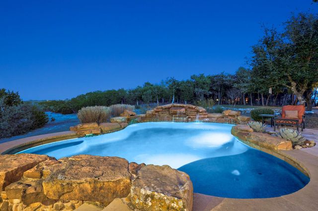 161 Milestone RD, Liberty Hill, TX 78642