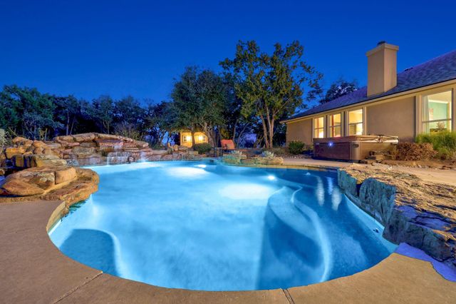 161 Milestone RD, Liberty Hill, TX 78642