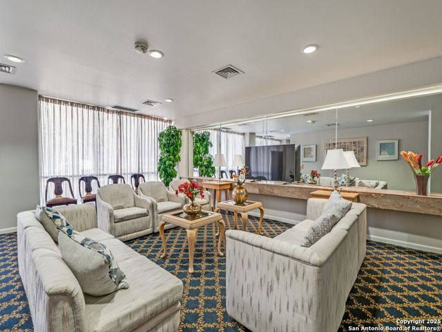 7701 Wurzbach Rd Apt 806, San Antonio, TX 78229