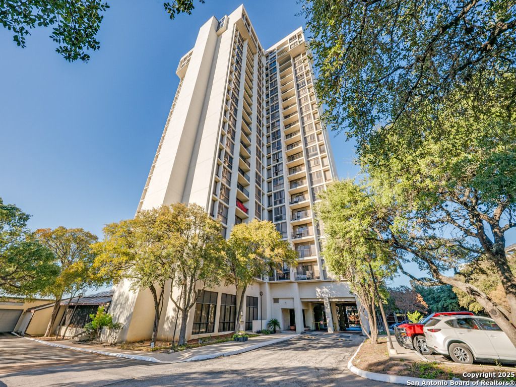 7701 Wurzbach Rd Apt 806, San Antonio, TX 78229