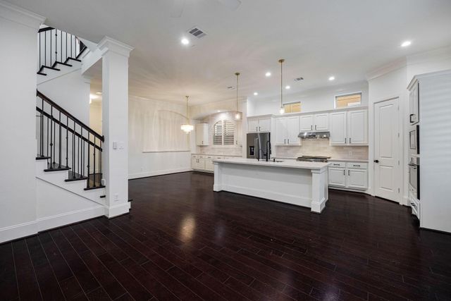 8213 Cabernet Lane, Houston, TX 77055