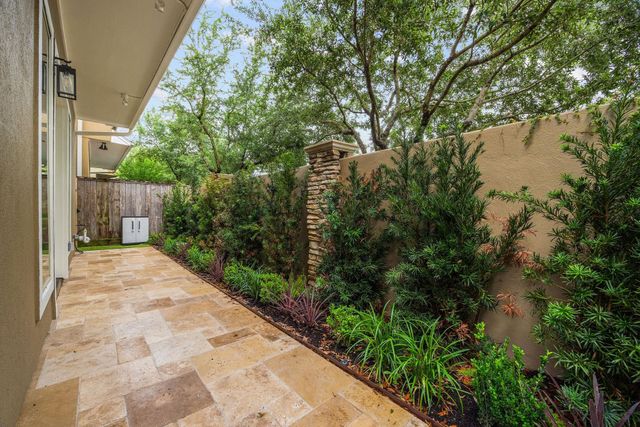 8213 Cabernet Lane, Houston, TX 77055