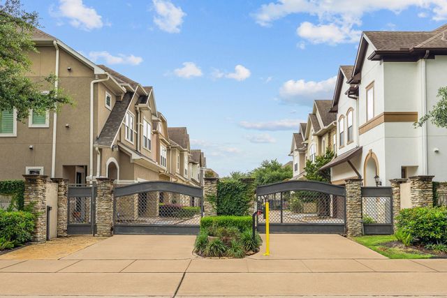 8213 Cabernet Lane, Houston, TX 77055