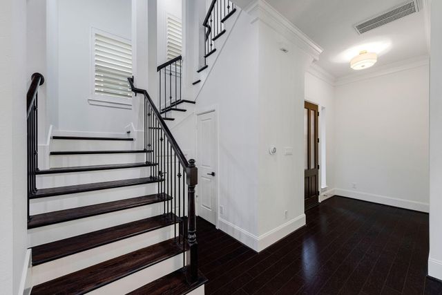 8213 Cabernet Lane, Houston, TX 77055