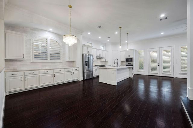 8213 Cabernet Lane, Houston, TX 77055