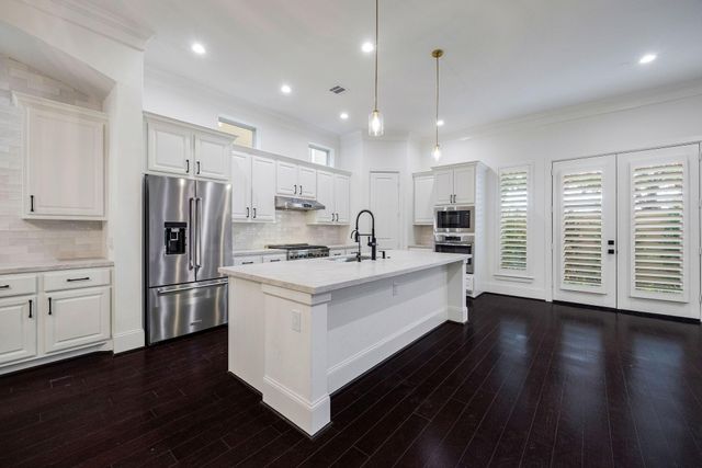 8213 Cabernet Lane, Houston, TX 77055