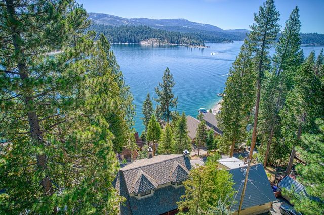44455 Hillcrest Avenue, Shaver Lake, CA 93664