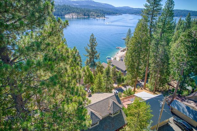 44455 Hillcrest Avenue, Shaver Lake, CA 93664