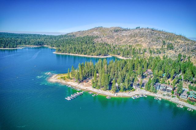 44455 Hillcrest Avenue, Shaver Lake, CA 93664