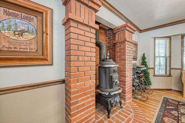 44455 Hillcrest Avenue, Shaver Lake, CA 93664