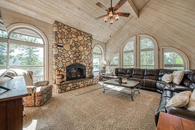 44455 Hillcrest Avenue, Shaver Lake, CA 93664