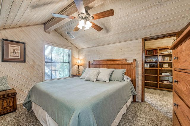 44455 Hillcrest Avenue, Shaver Lake, CA 93664