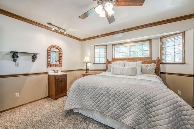 44455 Hillcrest Avenue, Shaver Lake, CA 93664