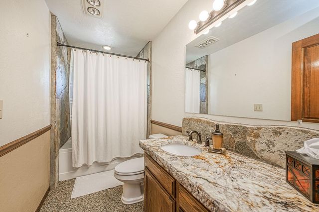 44455 Hillcrest Avenue, Shaver Lake, CA 93664