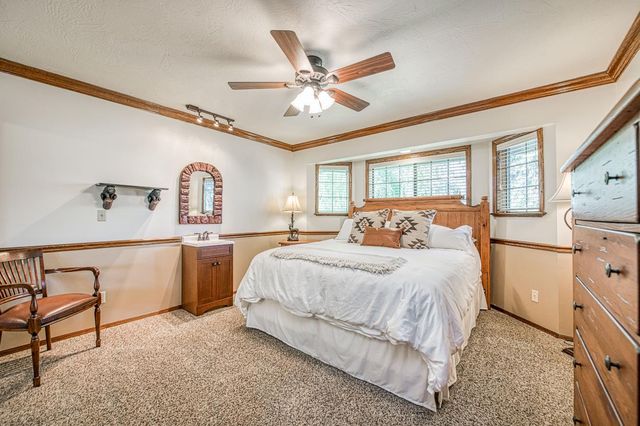 44455 Hillcrest Avenue, Shaver Lake, CA 93664