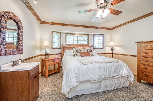 44455 Hillcrest Avenue, Shaver Lake, CA 93664