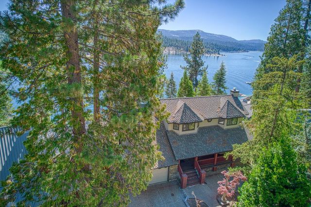44455 Hillcrest Avenue, Shaver Lake, CA 93664