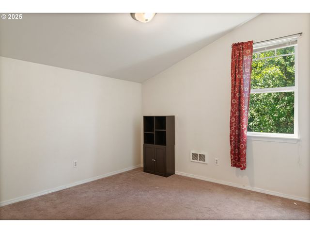173 TWINS Ln, Castle Rock, WA 98611