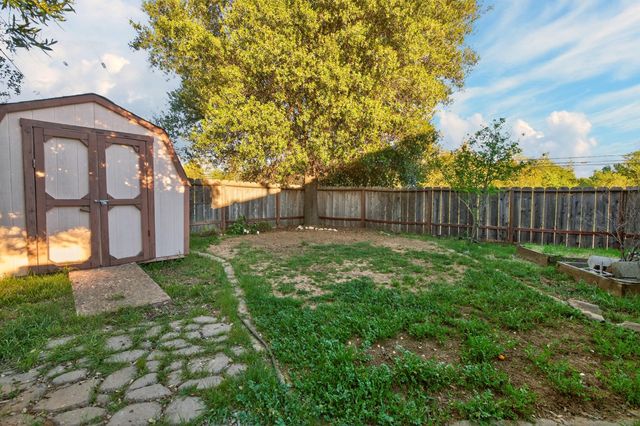 16755 Thompson Lane, Redding, CA 96001
