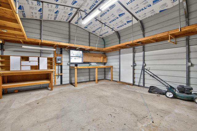 16755 Thompson Lane, Redding, CA 96001