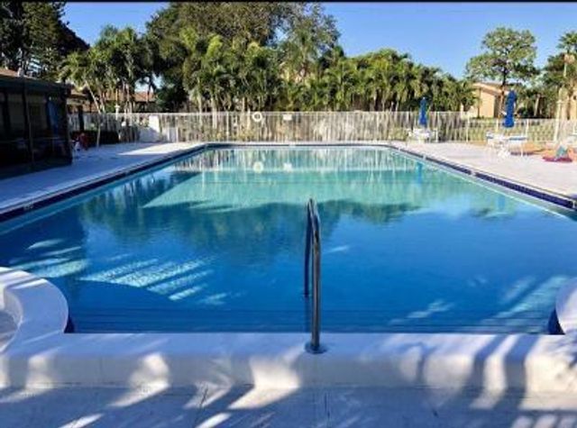 519 Shady Pine Way A2, Greenacres, FL 33415