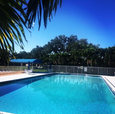 519 Shady Pine Way A2, Greenacres, FL 33415