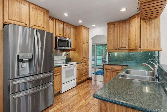 11515 Escoba Place, San Diego, CA 92127