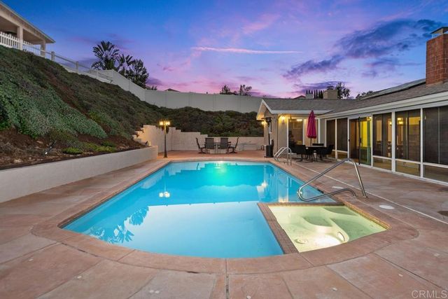 11515 Escoba Place, San Diego, CA 92127