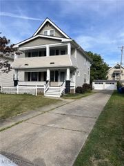 2209 Woodward Avenue, Lakewood, OH 44107