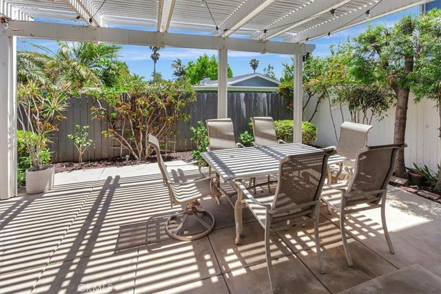 1104 Dennis Drive, Costa Mesa, CA 92626