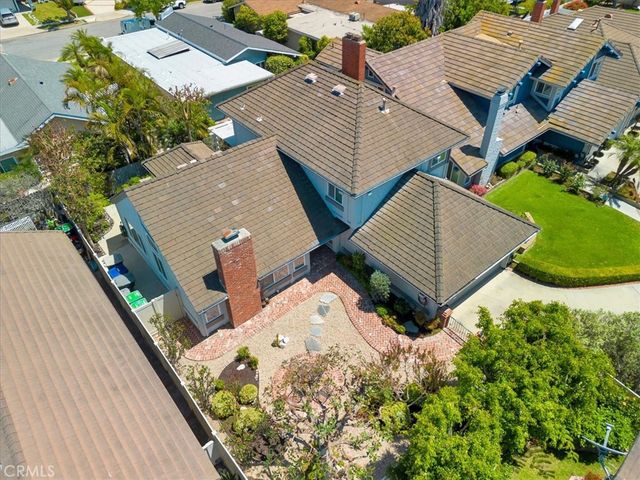 1104 Dennis Drive, Costa Mesa, CA 92626