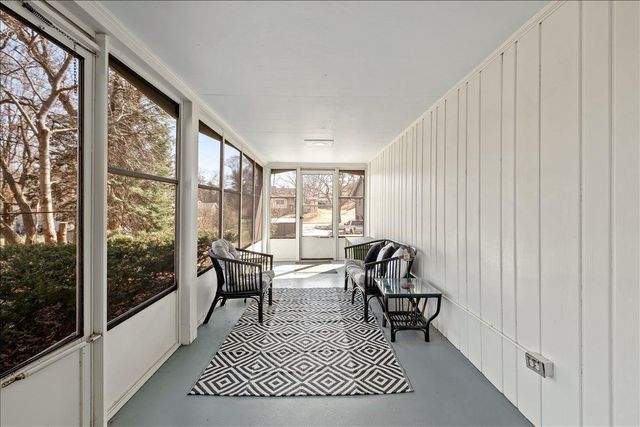 36 Western Terrace, Golden Valley, MN 55426