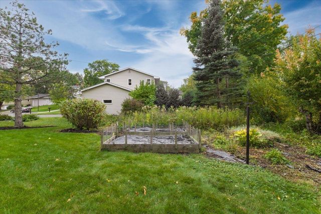 36 Western Terrace, Golden Valley, MN 55426