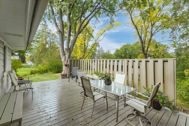 36 Western Terrace, Golden Valley, MN 55426